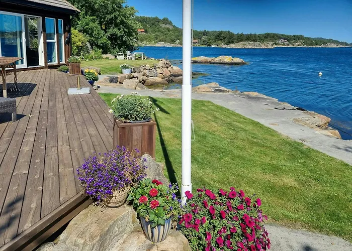 Semesterbostad Seaside With Views Of Nordfjorden