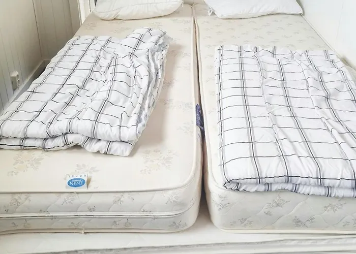 Semesterbostad Seaside With Views Of Nordfjorden *