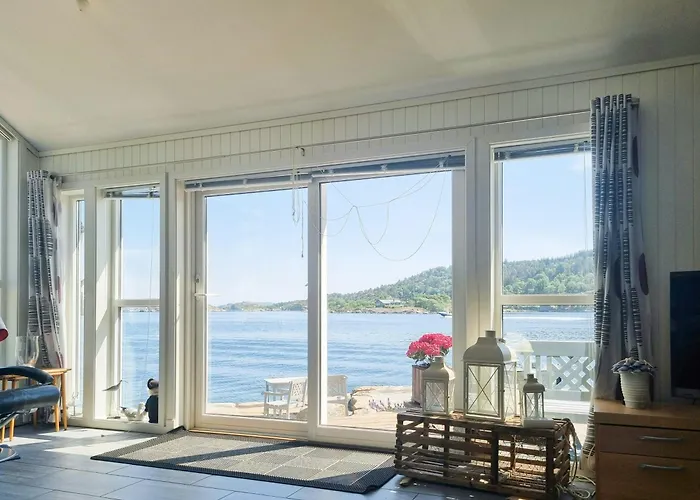 Seaside With Views Of Nordfjorden Semesterbostad Mandal